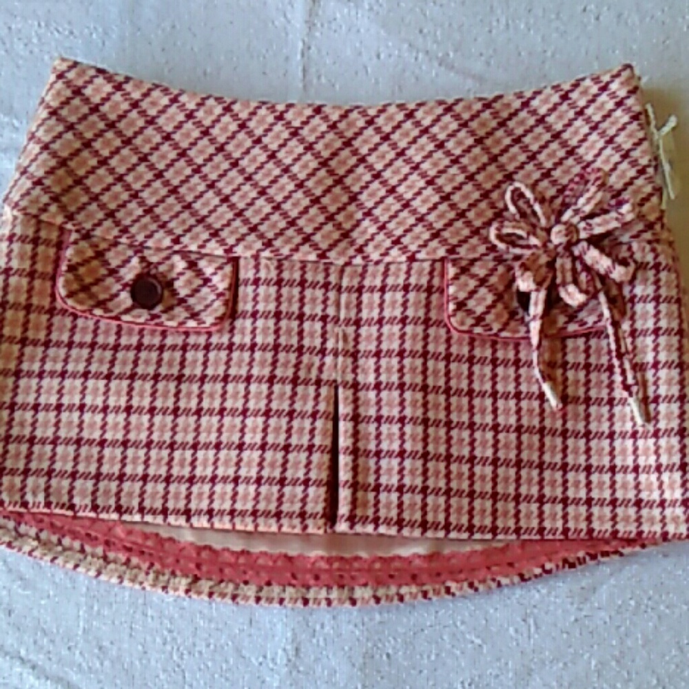 A&F skirt